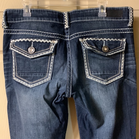 Jeans - Picture 3 of 6